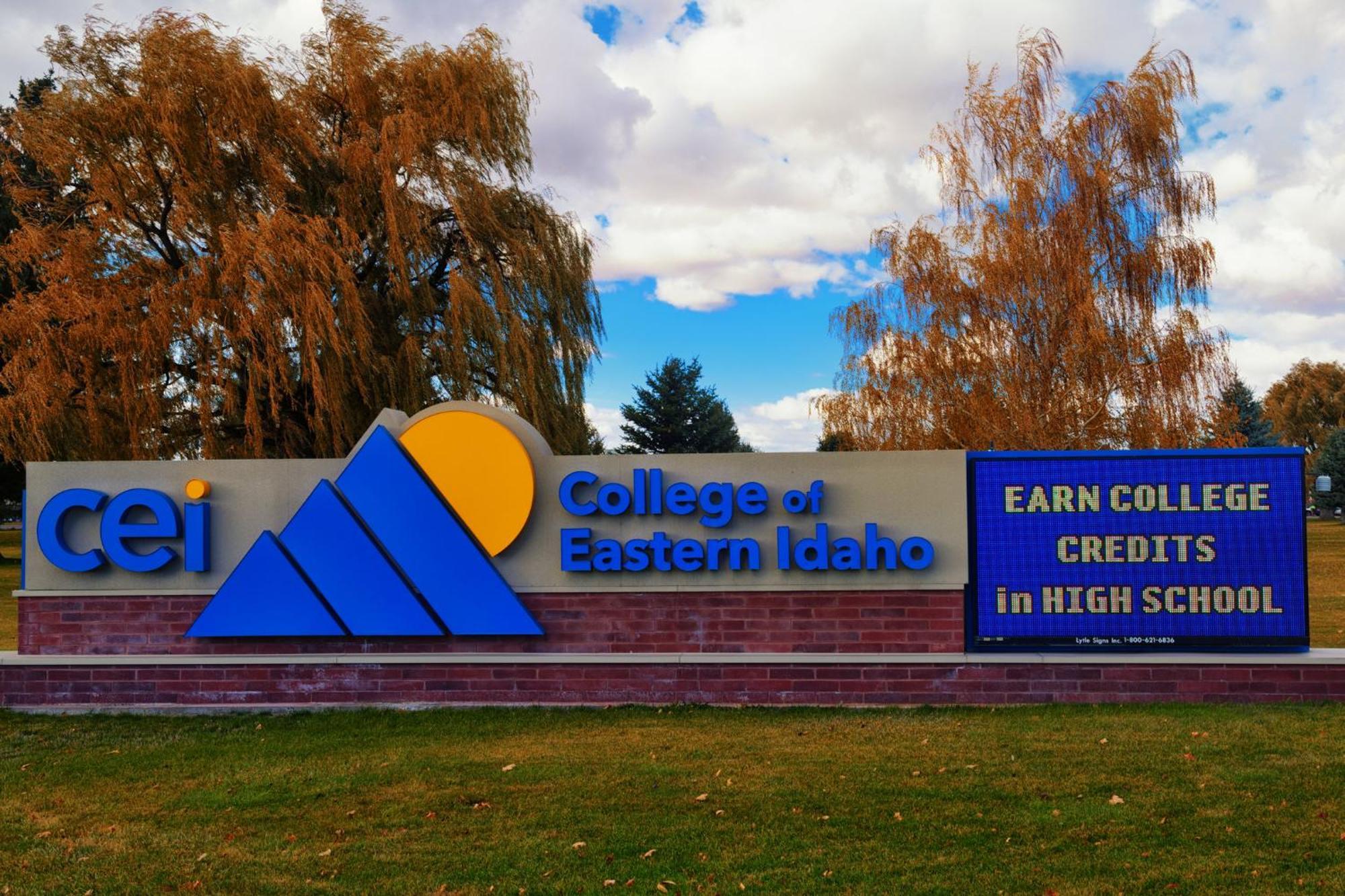 Holiday Inn Express Hotel & Suites Idaho Falls By Ihg Eksteriør billede