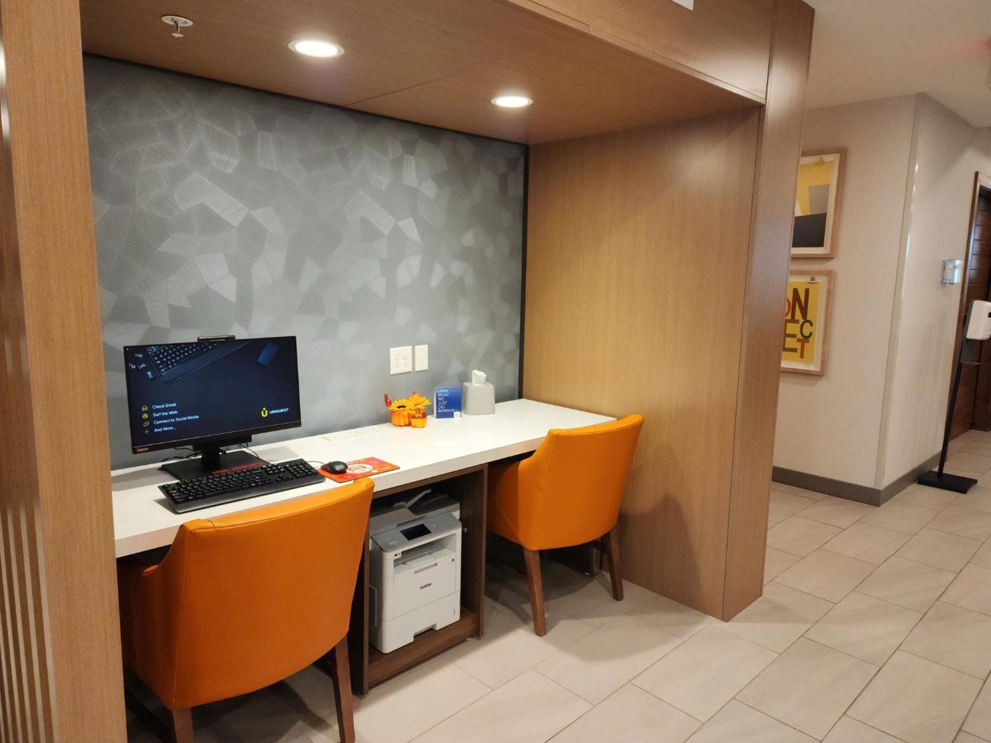 Holiday Inn Express Hotel & Suites Idaho Falls By Ihg Eksteriør billede
