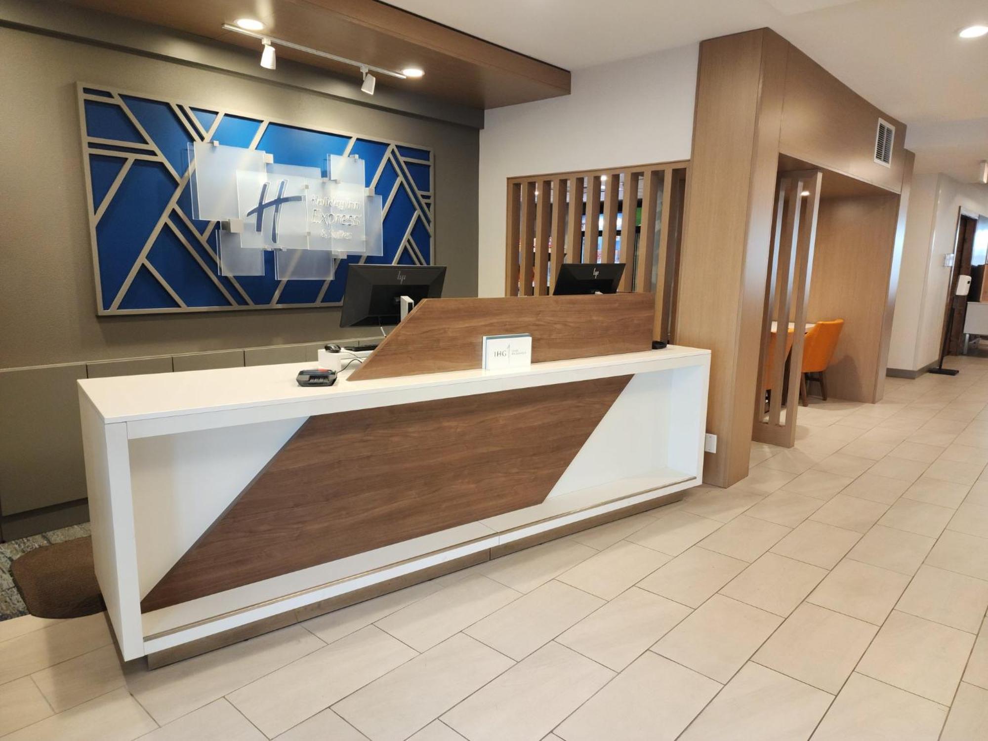 Holiday Inn Express Hotel & Suites Idaho Falls By Ihg Eksteriør billede